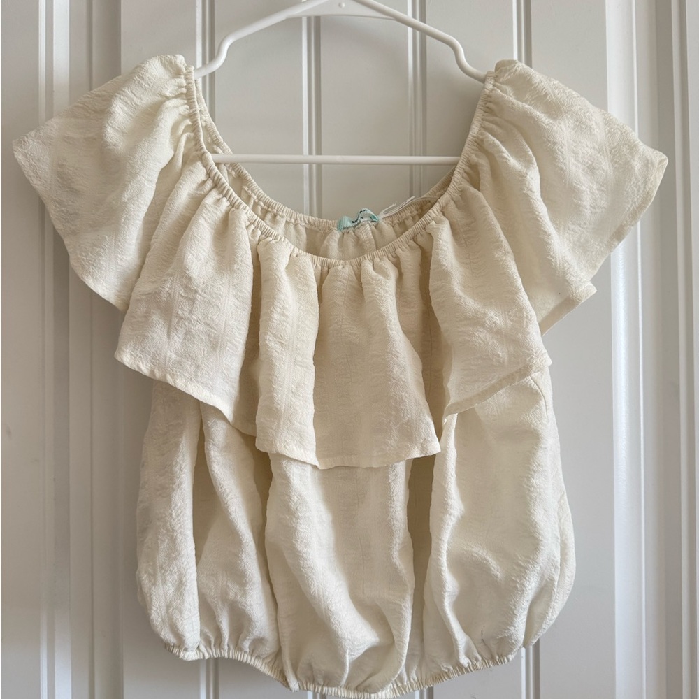 Kimchi Blue Ivory Ruffle Off-Shoulder Crop Top